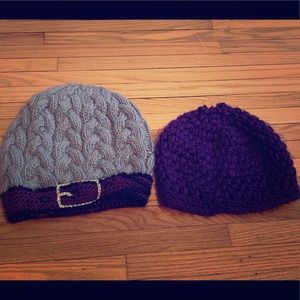 Two fashionable beanies for winter